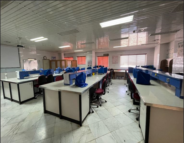 آزمایشگاه آموزشی1